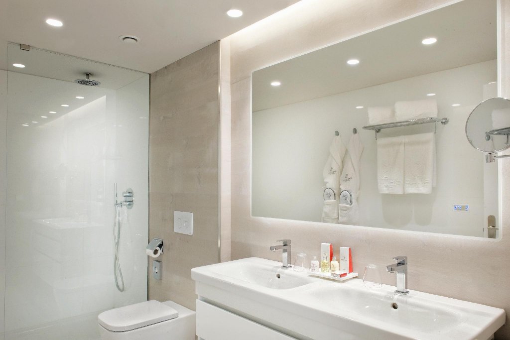 Фото Sallés Hotel Pere IV