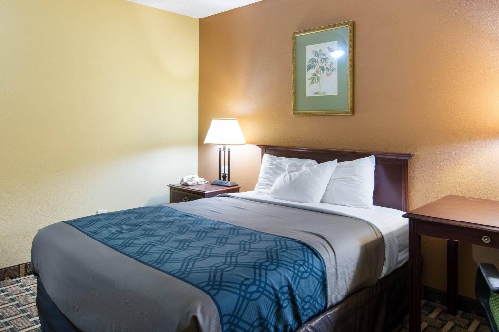 Фото Econo Lodge Town Center