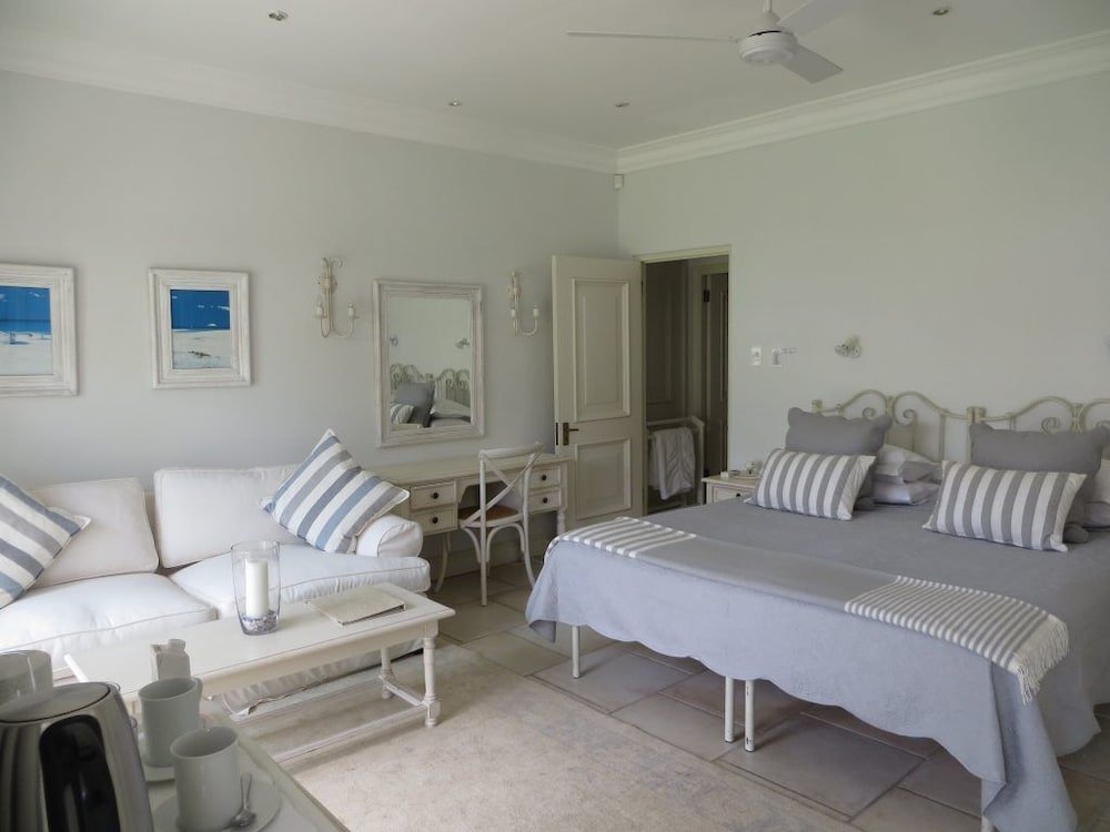 Фото Constantia Valley Lodge