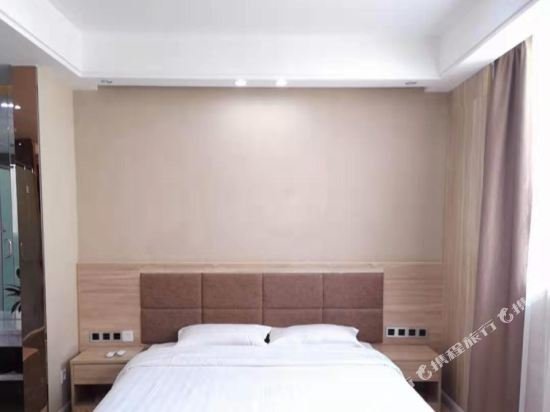 Фото 7 Days Inn Dalian Xian Road Business Center Xinggong Street Subway Station Branch