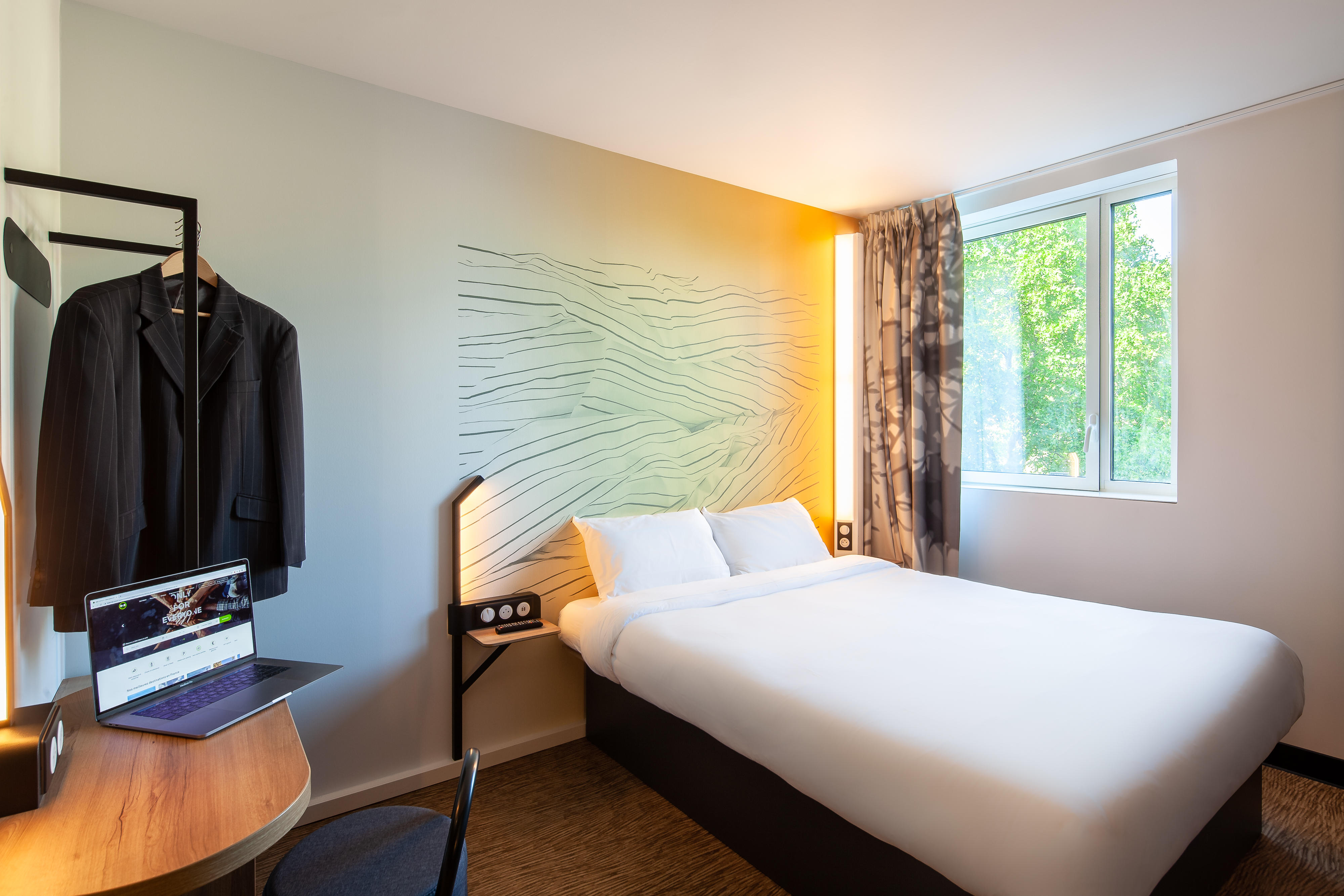 Фото B&b Hotel Toulon Centre Gare