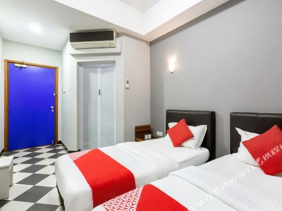 Фото BudgetOne Hotel