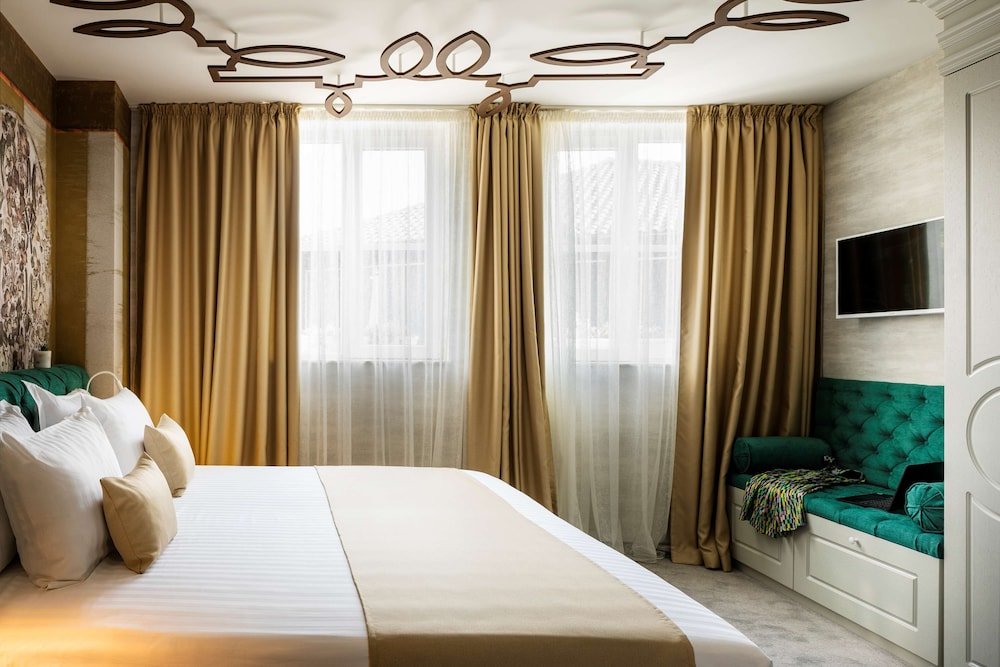 Фото Gallery 37, Bw Premier Collection