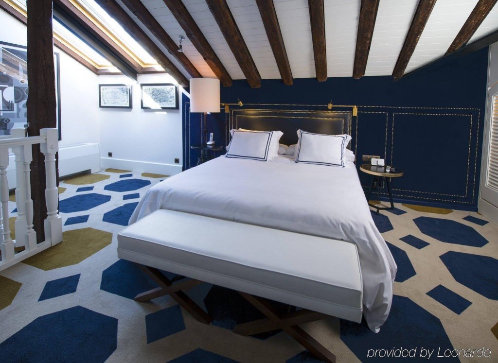 Фото Only You Boutique Hotel