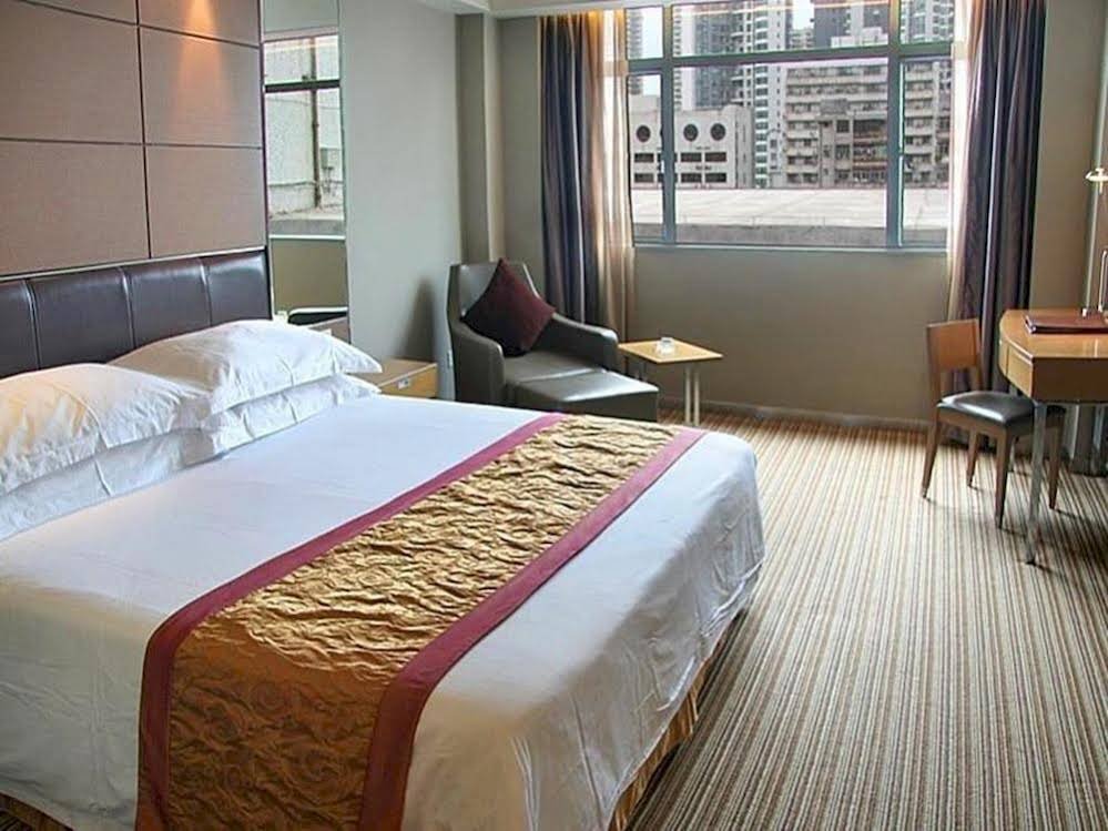 Фото Downtown Hotel