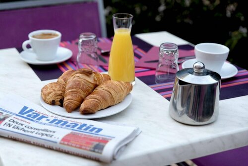 Гостиница Hostellerie de l'Abbaye в Бриньоле