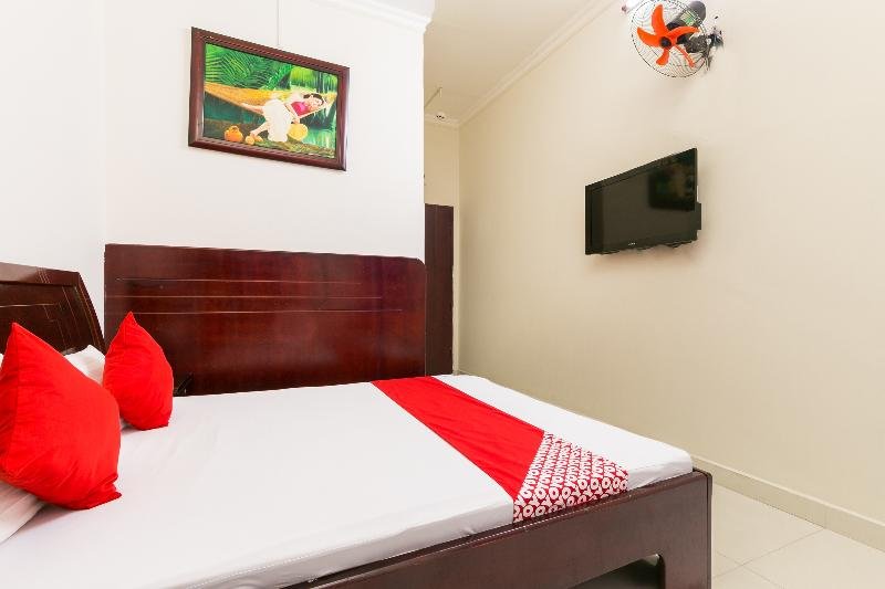 Фото Oyo 486 Nhat Nhat Hotel