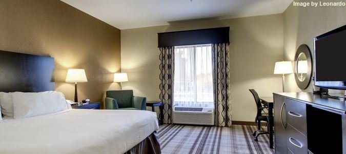 Фото Holiday Inn Express Hotel & Suites Natchez South, an Ihg Hotel