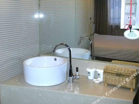 Фото GreenTree Inn Haerbin Railyway Station Express Hotel