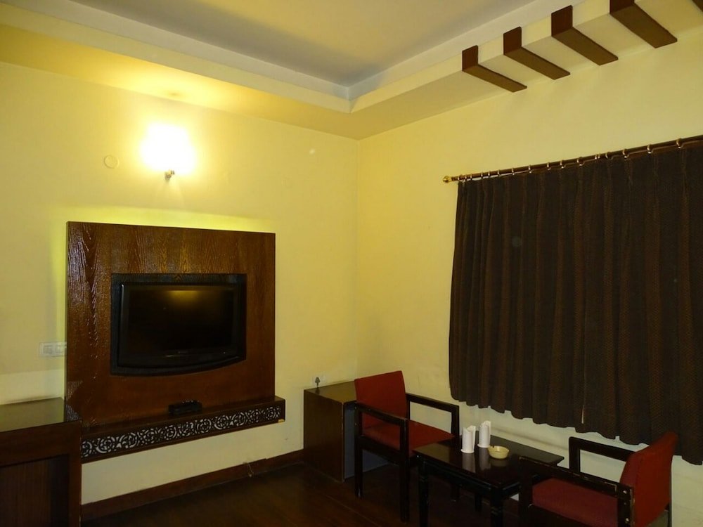 Фото Hotel Square 9 Inn