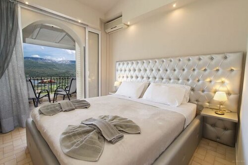 Внешний вид отеля The L Suites & Apartments в Спилии, фото 5