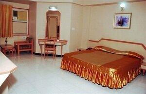 Hotel Ashish Palace (State of Uttar Pradesh, Agra, Fatehabad Road), hotel