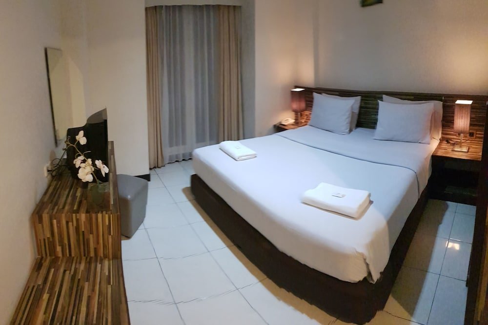 Фото № 2 Hotel Gunung Sahari