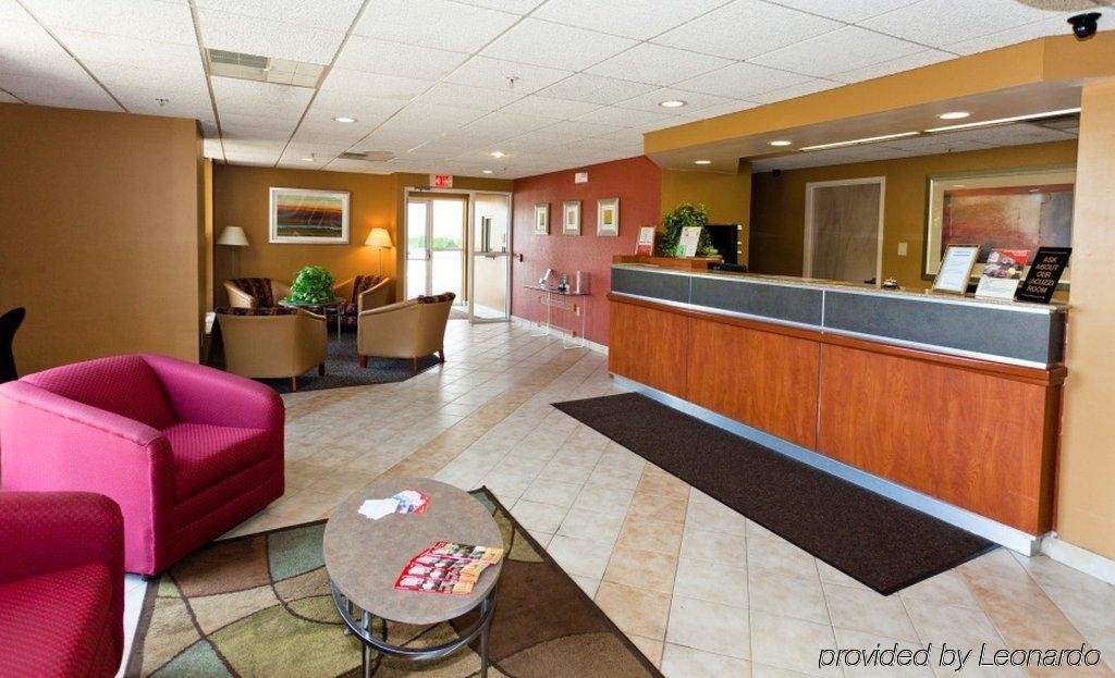 Фото Red Roof Inn Sandusky Milan