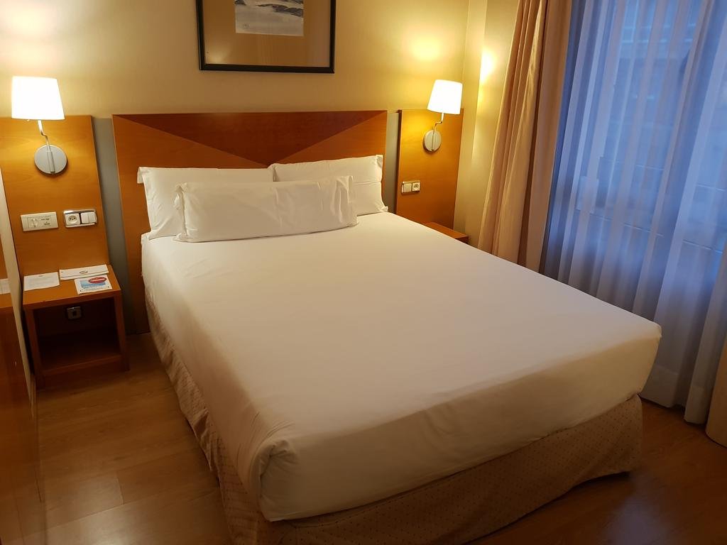 Фото Oca Villa de Avilés Hotel