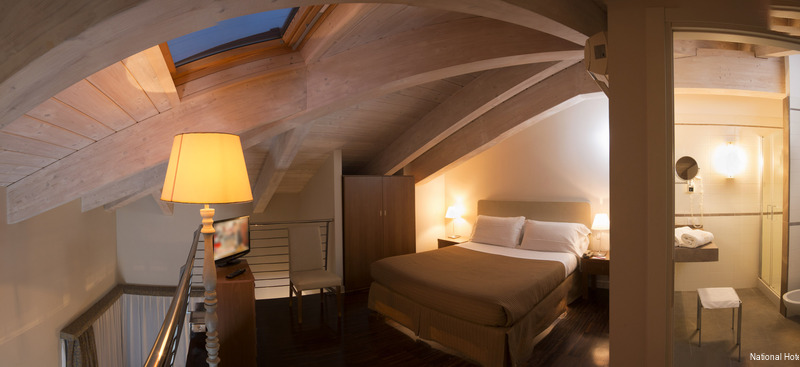 Фото National Hotel