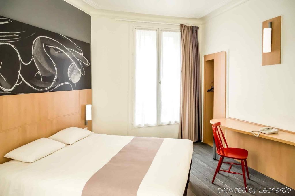 Фото Ibis Paris Grands Boulevards Opera 9th