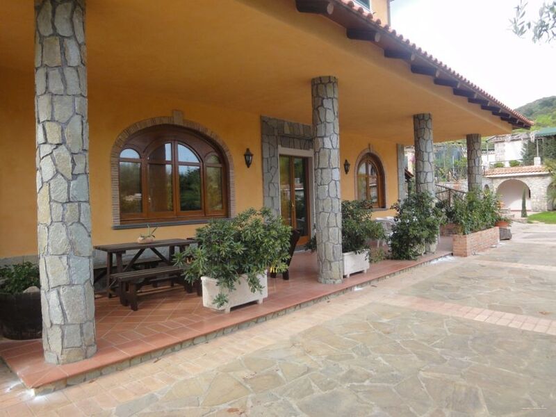 Фото Villamirella
