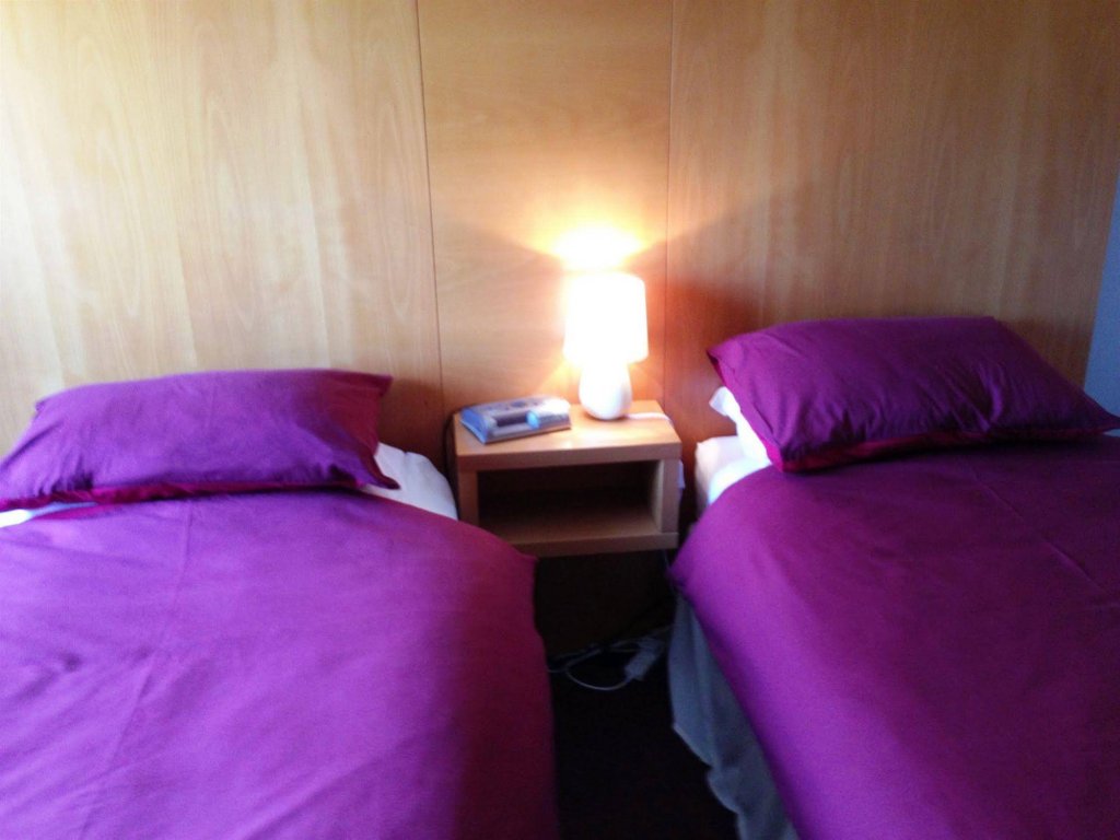 Фото Coach House Hotel