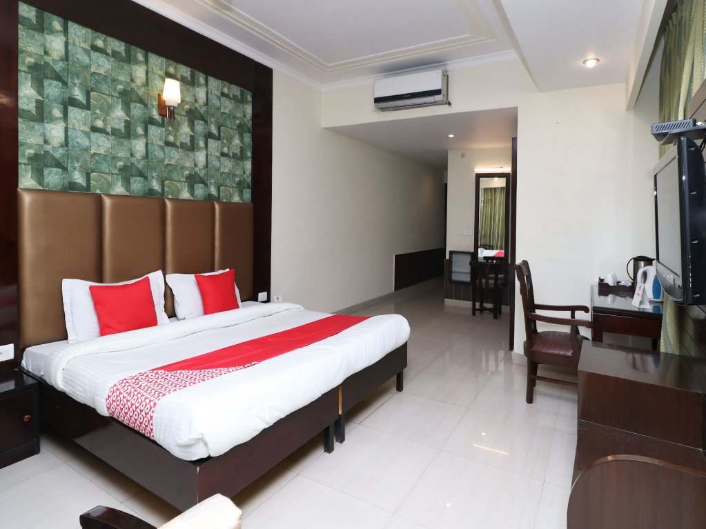 Фото Oyo 2595 Hotel City Star