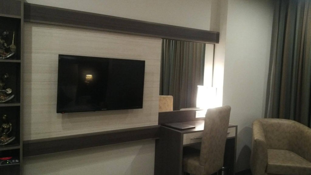 Фото Hide Away Suites