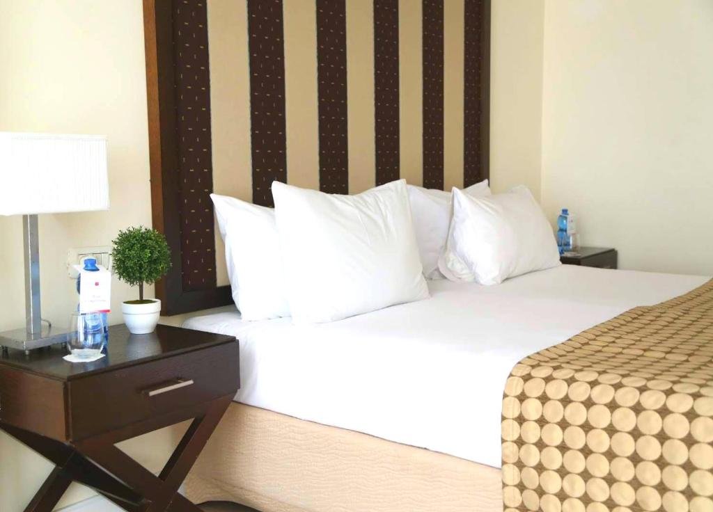 Фото Sharon Hotel Herzliya