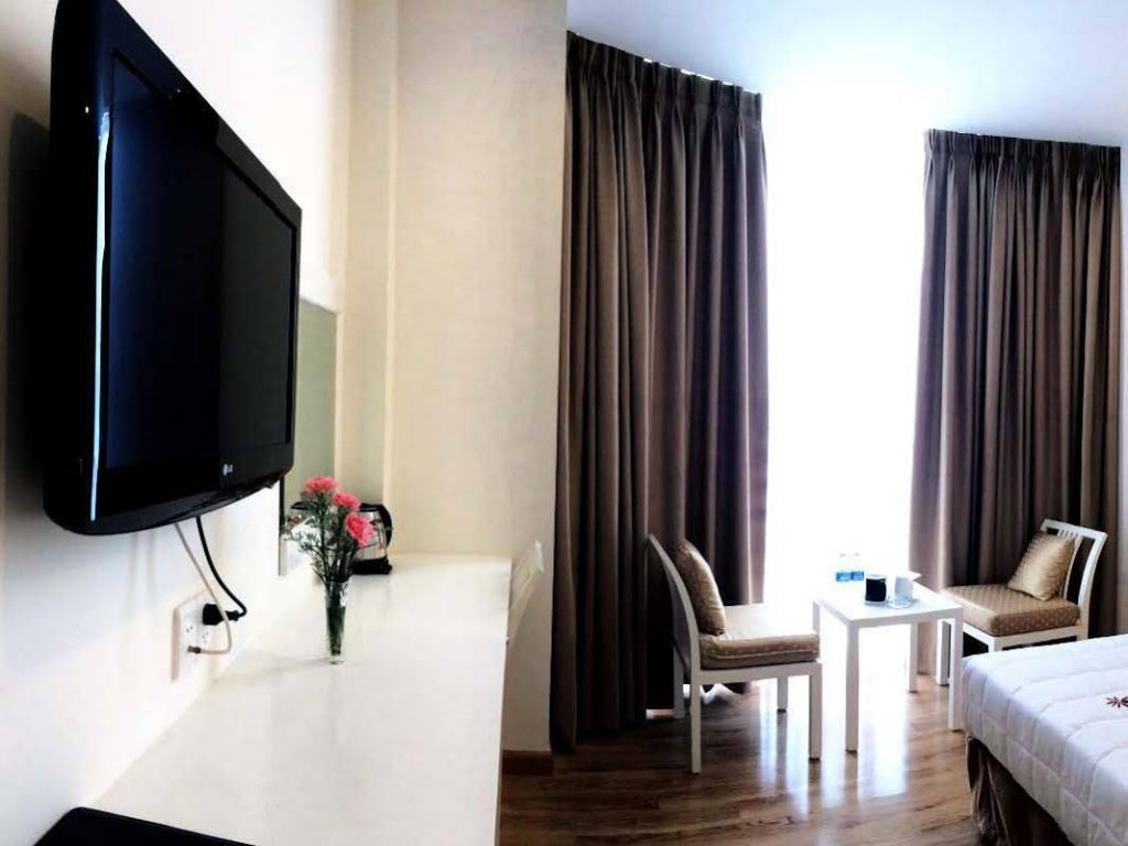 Фото Ngan Ha Hotel