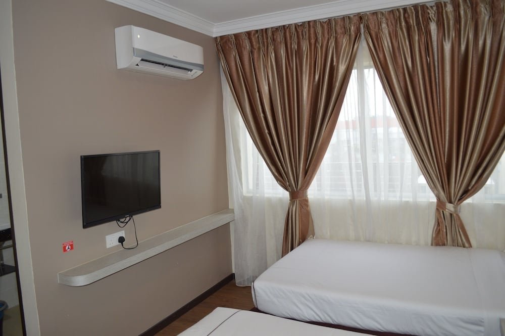 Фото Angsoka Hotel Teluk Intan