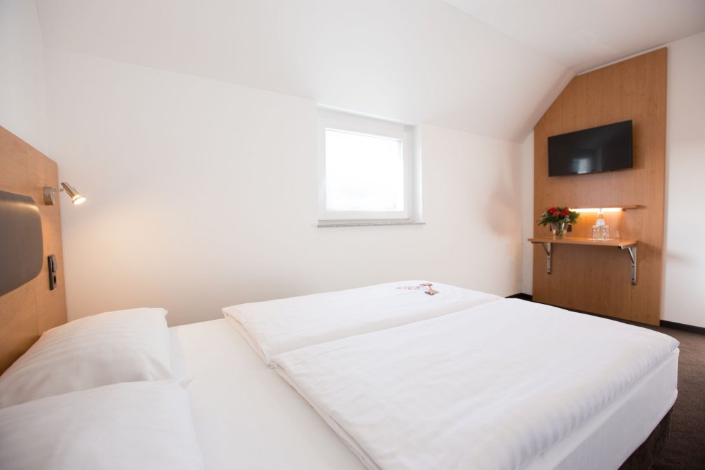 Фото Novum Hotel Bruy