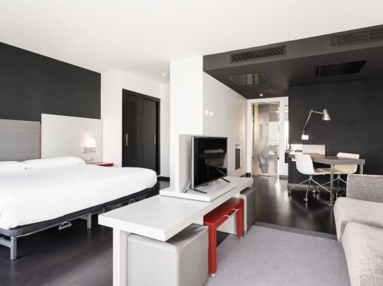 Фото Hotel Ilunion Atrium