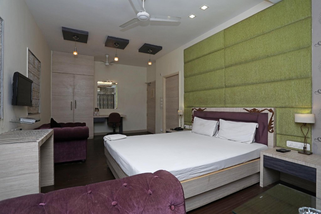 Фото Hotel Rushabh Home