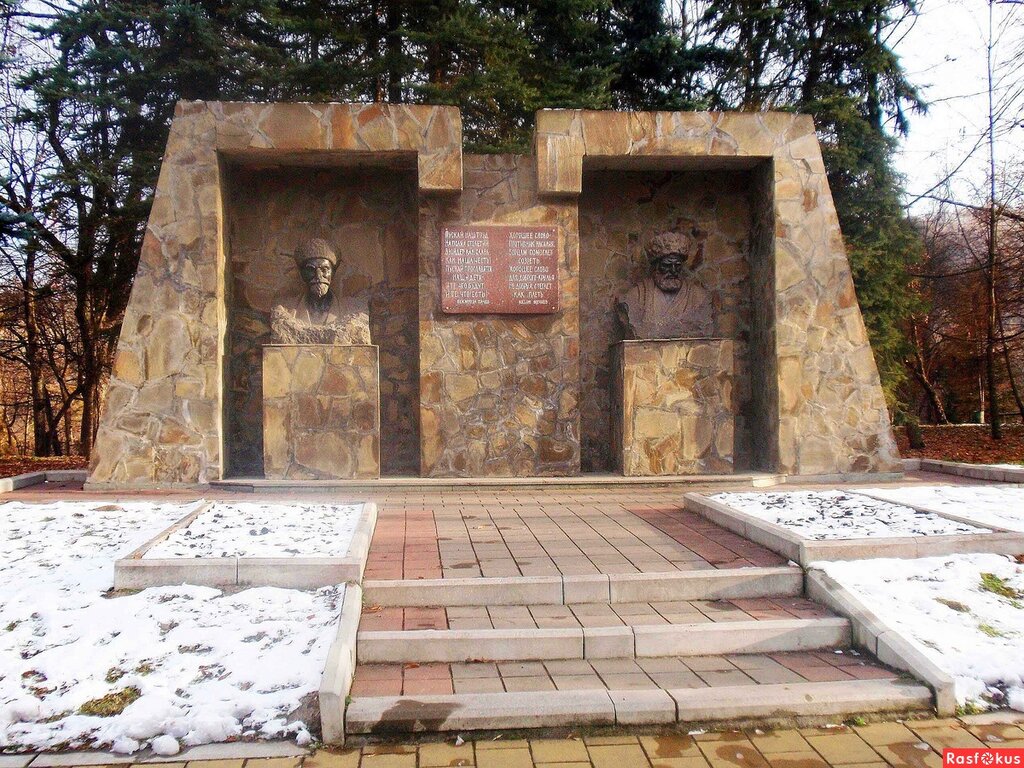 Monument, memorial Бекмурза Пачев и Кязим Мечиев, Nalchik, photo