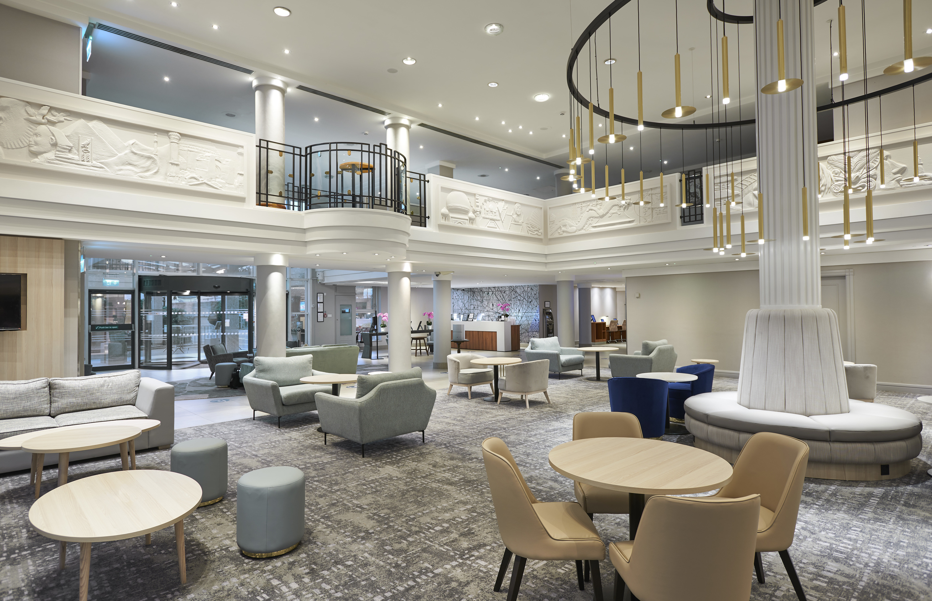 Фото Hilton London Croydon