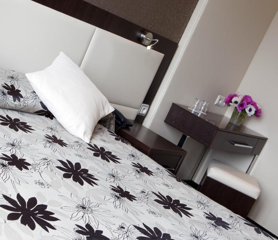 Фото Hotel Albert 1er Paris Lafayette