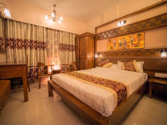 Фото Hotel Ashwa Park