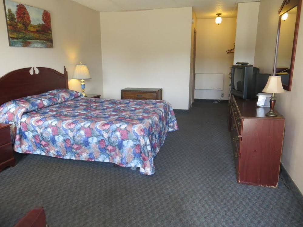 Фото Oyo Hotel Niagara Falls, On - Fallsview