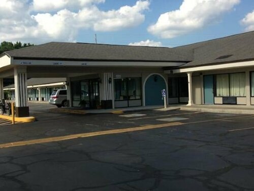 Гостиница Travelodge by Wyndham Hinesville в Хайнсвилле