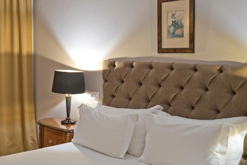 Фото Golden Tulip Porto Gaia Hotel & SPA