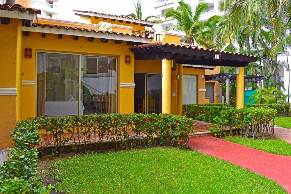 Фото Aca Suites Ixtapa