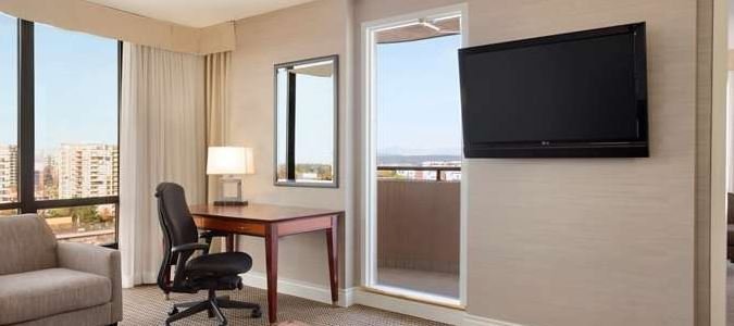 Фото Hilton Vancouver Airport