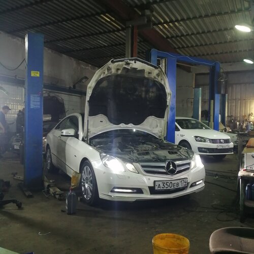 Прокачка газомасляных амортизаторов, автосервис, автотехцентр, З ...