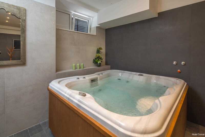 Фото Cornaro Hotel