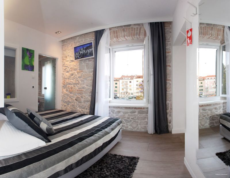 Фото Authentic Luxury Rooms