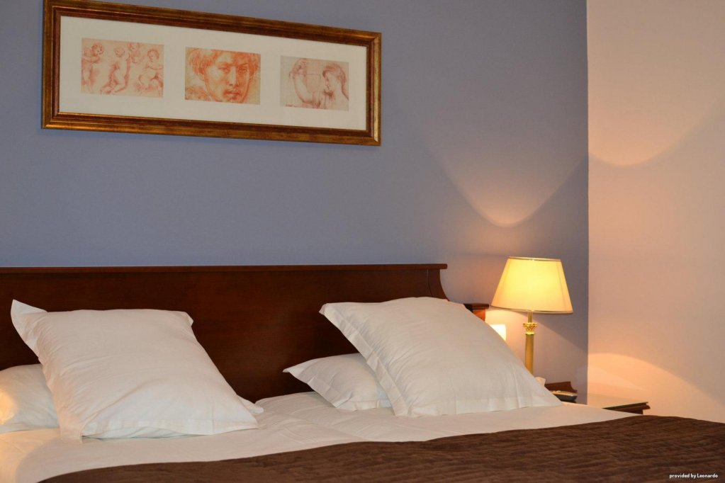 Фото Amiral Hôtel