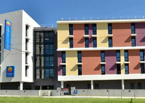 Внешний вид отеля Eastlodge Lyon Est Eurexpo в Сен-Приесте, фото 2