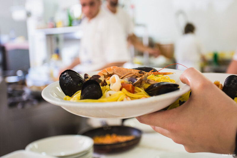 Фото Hotel Tabor