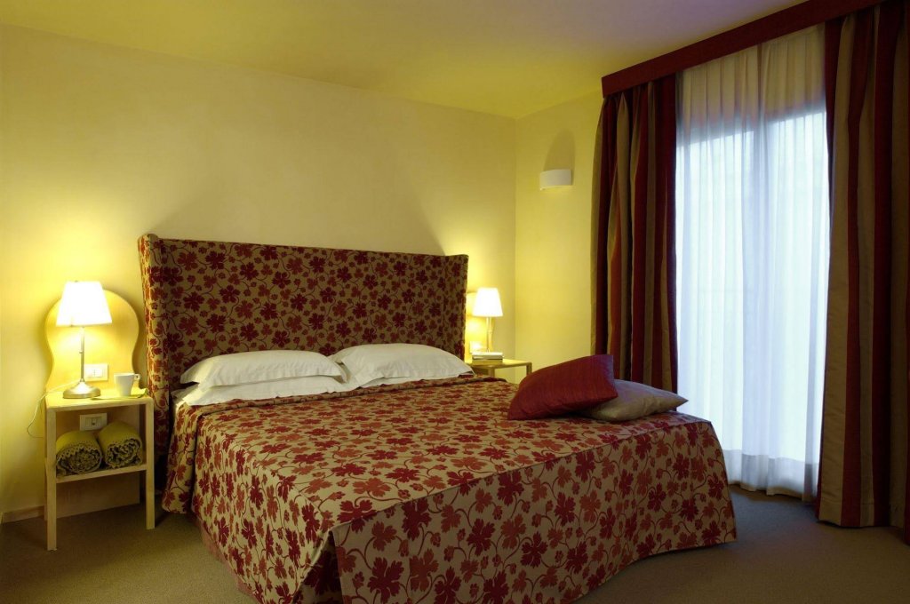 Фото Hotel LaMorosa