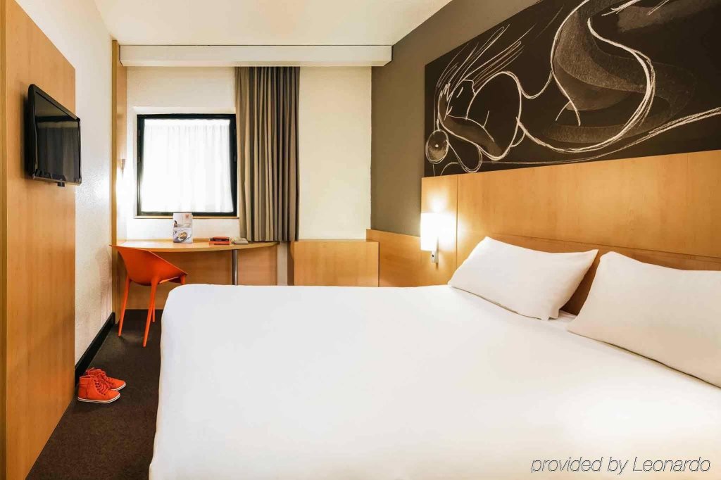 Фото ibis Paris Gare de Lyon Diderot 12th