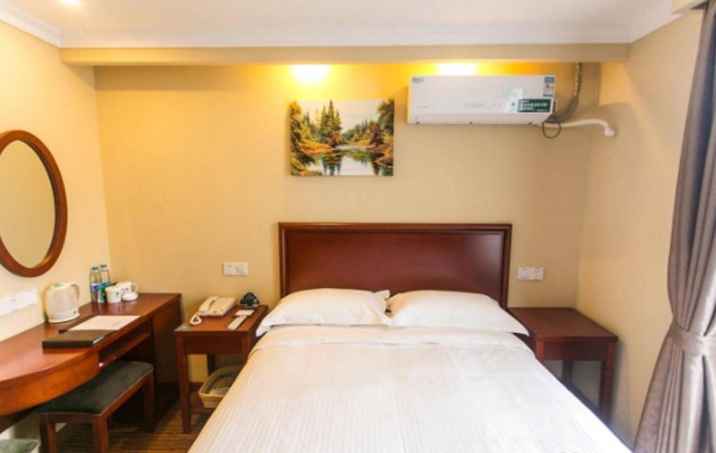 Фото GreenTree Inn Suzhou Kunshan Paris Spring Express Hotel