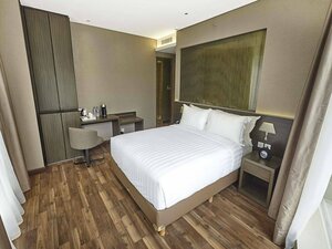 Гостиница Ashley Wahid Hasyim